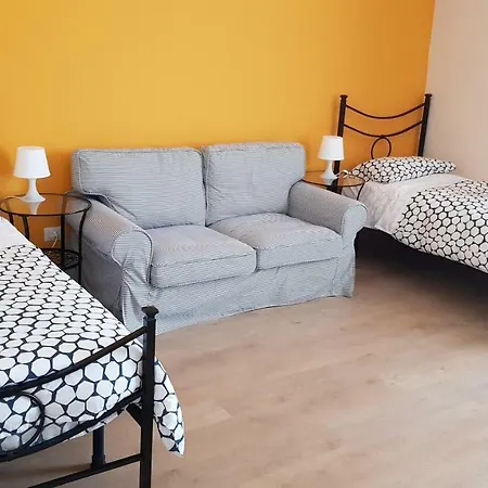 Yellow Orange Ognina Apartment